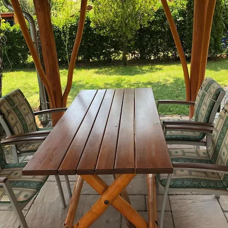 6 Ferohelyes Haz Sajat Steggel, Csonakkal Balatonfenyvesen Vizparti Utcaban Feriehus