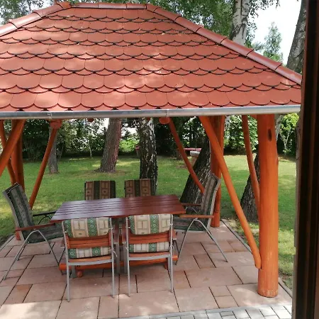 Feriehus 6 Ferohelyes Haz Sajat Steggel, Csonakkal Balatonfenyvesen Vizparti Utcaban Balatonfenyves