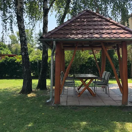 6 Ferohelyes Haz Sajat Steggel, Csonakkal Balatonfenyvesen Vizparti Utcaban Feriehus
